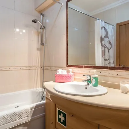 Apartamento Perto Praia, Com Piscina Appartement